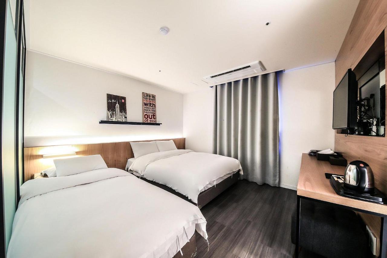 Seoul Business Blvd Hotel Ora Bagian luar foto